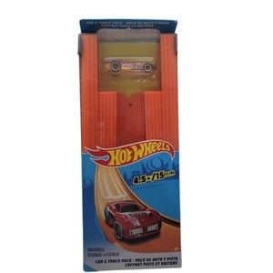Hot Wheels 2018 Spring Multicolor Toy Car & 15 Ft Track Pack Set For 4+‎